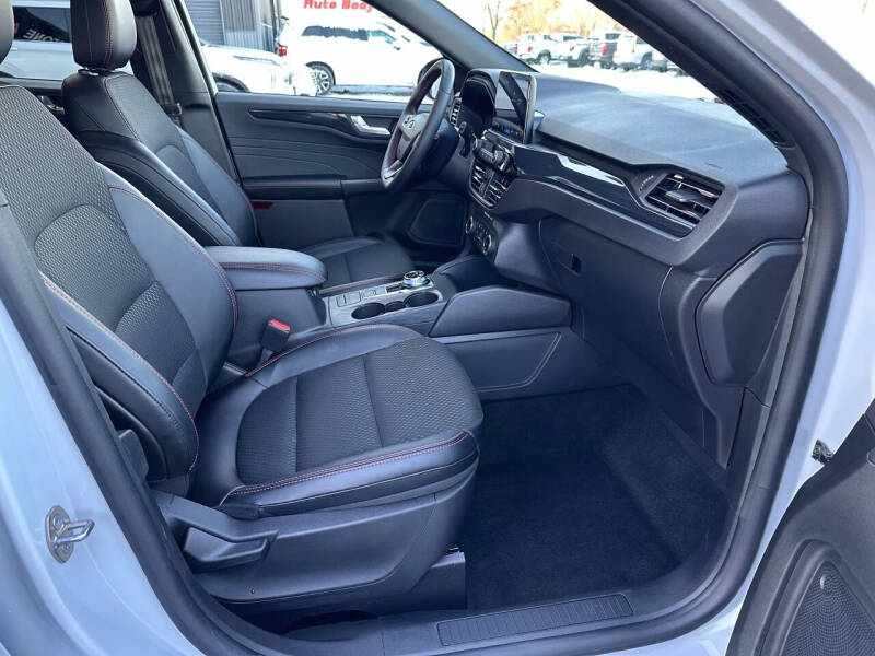 2025 Ford Escape ST-Line Select