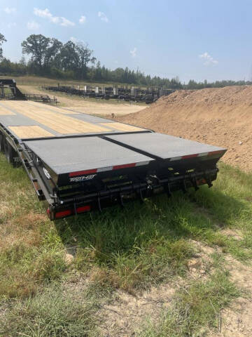 2024 Top Hat Trailers 35+5x102 GN 259 2 - 12000# Dex