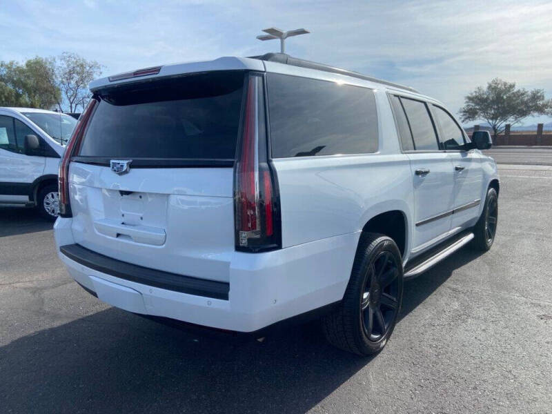 2017 Cadillac Escalade ESV Luxury