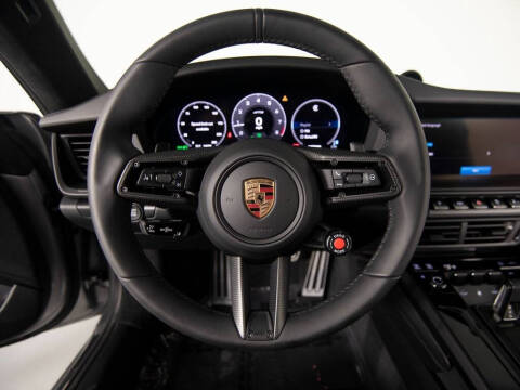 2025 Porsche 911 Carrera 4 GTS