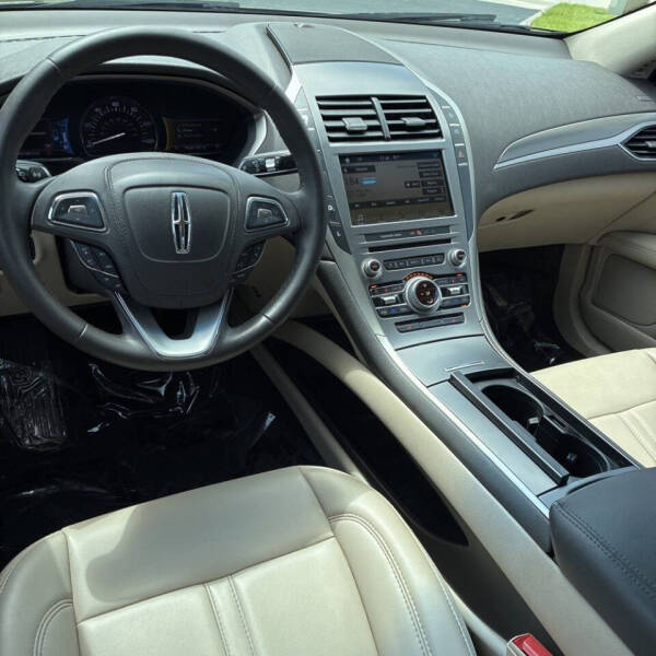 2017 Lincoln MKZ Hybrid Premiere