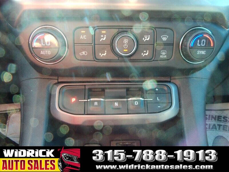 2021 GMC Acadia AT4