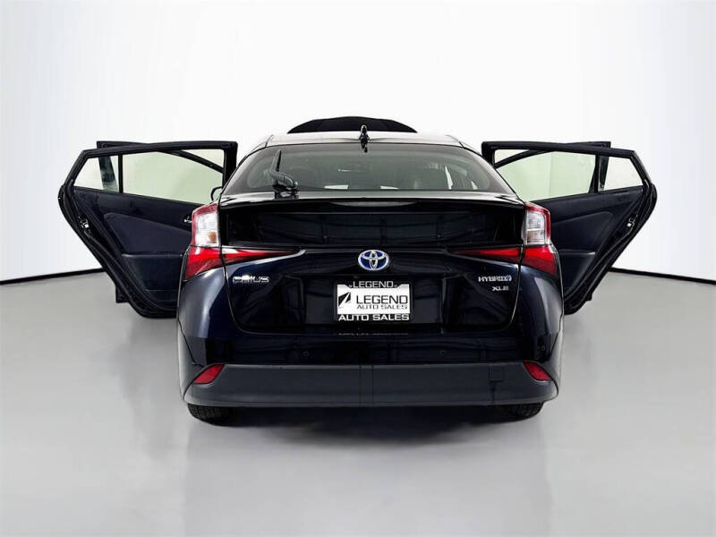 2021 Toyota Prius XLE