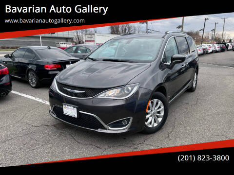 2018 Chrysler Pacifica for sale at Bavarian Auto Gallery in Bayonne NJ