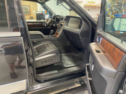 2011 Lincoln Navigator L