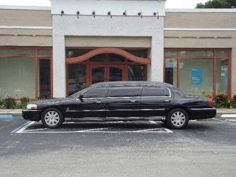 2004 Lincoln Town Car