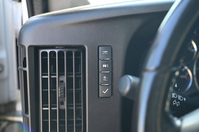 2023 Chevrolet Express 2500