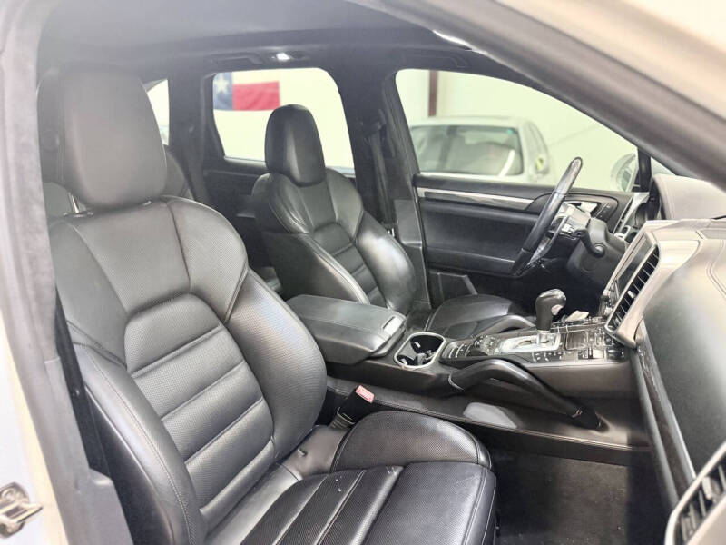 2017 Porsche Cayenne Turbo