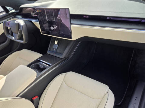 2022 Tesla Model S Plaid