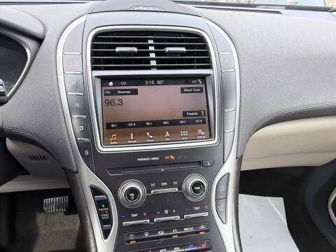 2019 Lincoln Nautilus Reserve