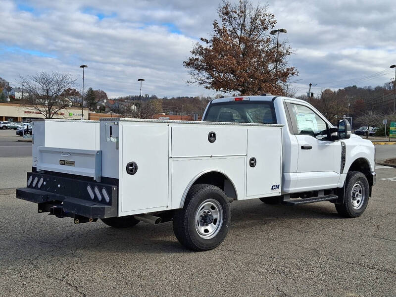 2025 Ford F-350 Super Duty XL