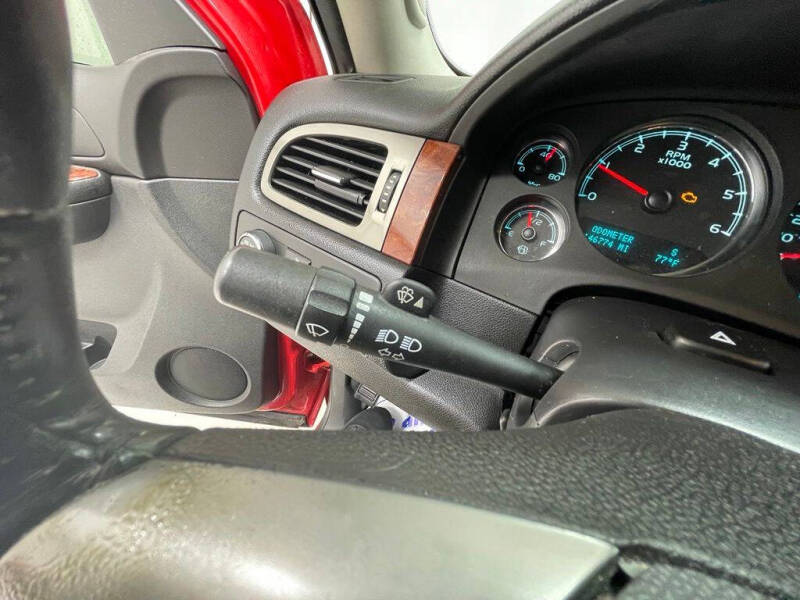 2012 Chevrolet Avalanche LS