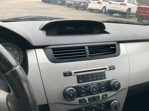 2009 Ford Focus SES