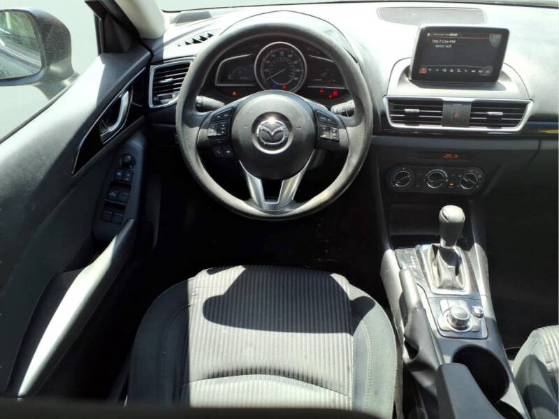 2016 Mazda MAZDA3 i Sport