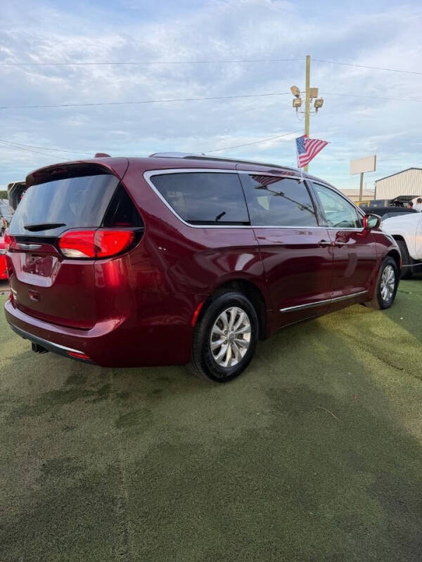 2019 Chrysler Pacifica Touring L