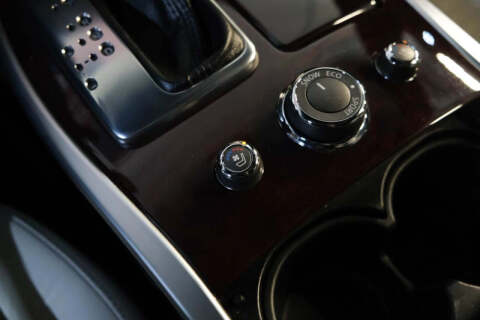 2015 Infiniti Q70 3.7