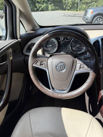 2012 Buick Verano Leather Group