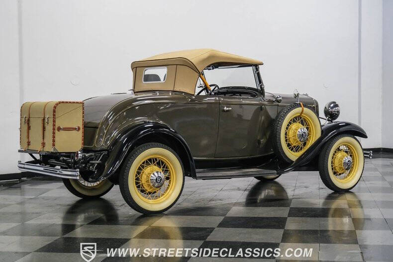 1932 Ford Model 18
