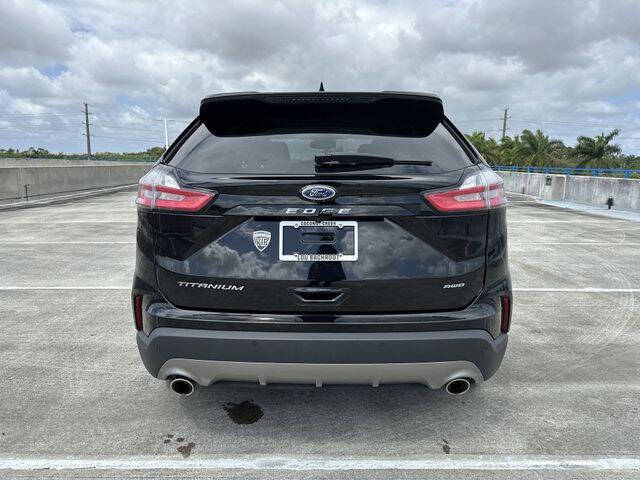 2024 Ford Edge Titanium