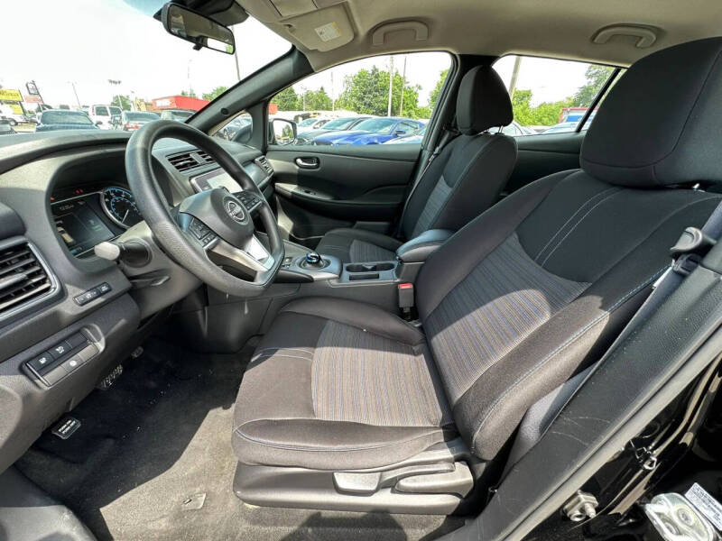 2023 Nissan LEAF S