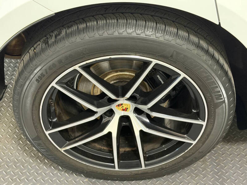 2023 Porsche Macan