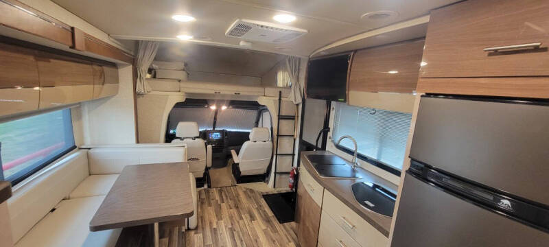 2017 Winnebago Winnebago 24J