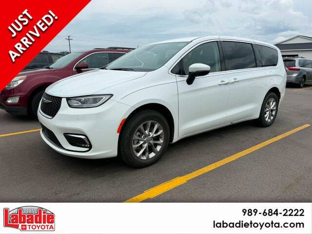 2023 Chrysler Pacifica Touring L