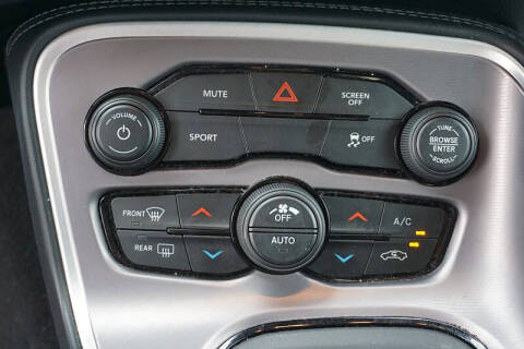 2022 Dodge Challenger SXT