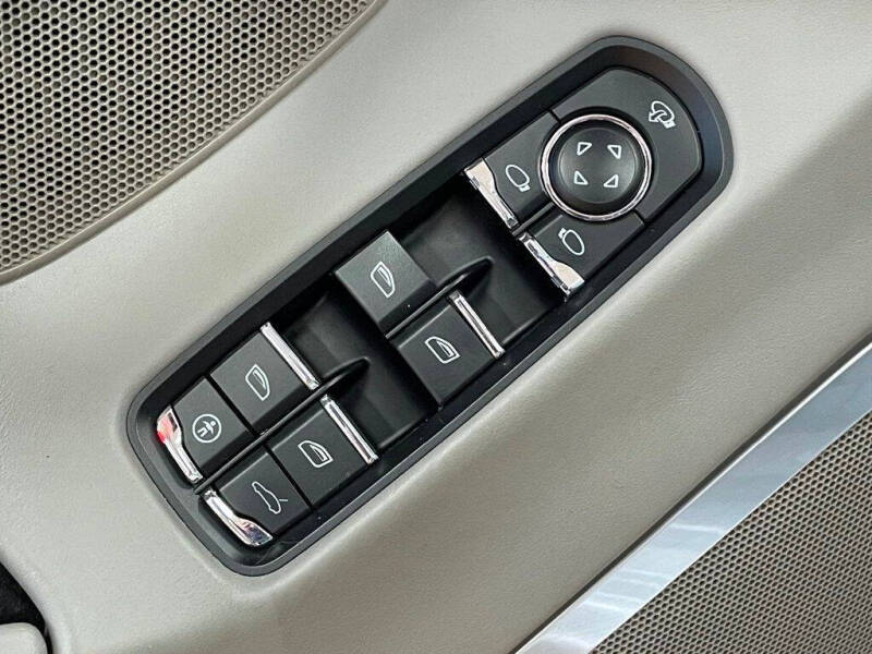 2012 Porsche Panamera Turbo