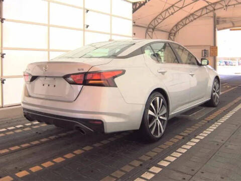 2022 Nissan Altima 2.5 SR