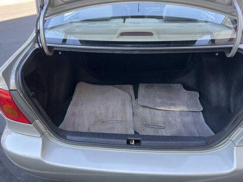 2003 Toyota Corolla LE