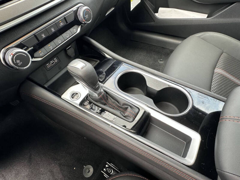 2025 Nissan Altima 2.5 SR