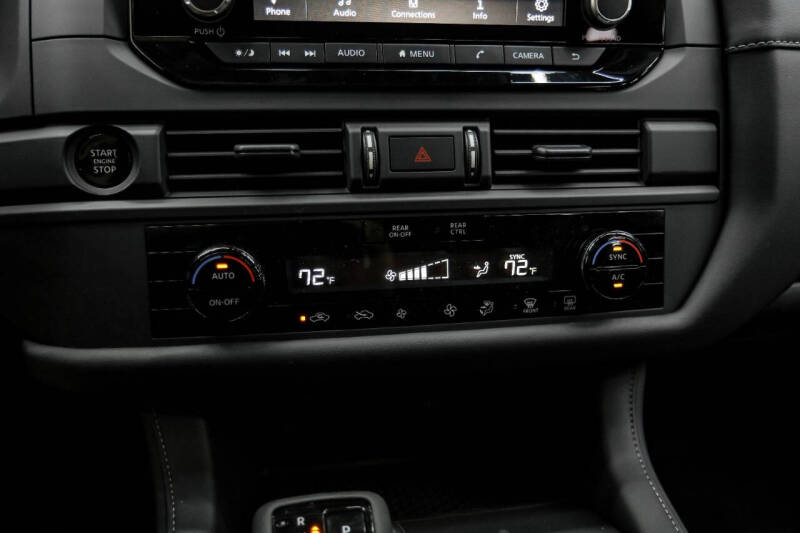 2025 Nissan Pathfinder S