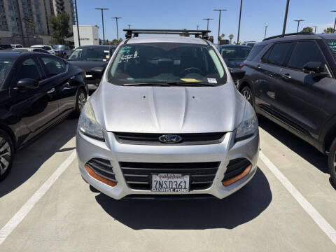 2016 Ford Escape S