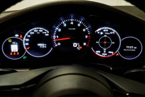 2022 Porsche Panamera 4 Platinum Edition