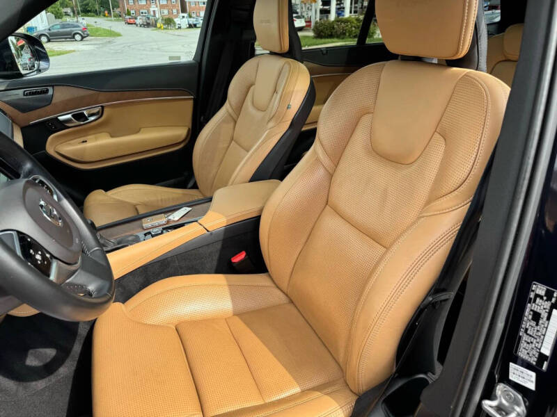 2019 Volvo XC90 T6 Inscription