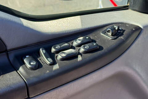 2005 Ford Excursion XLT