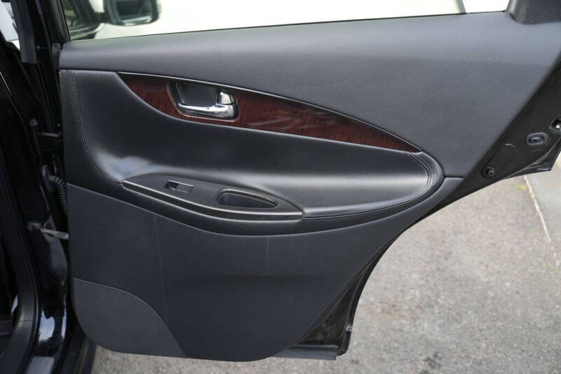 2016 Infiniti QX50
