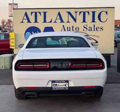 2017 Dodge Challenger SXT
