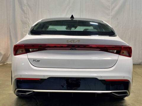 2022 Kia K5 EX