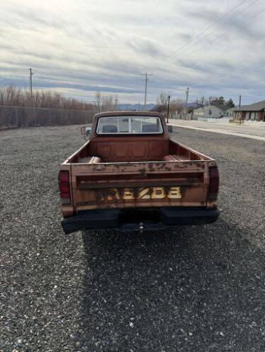 1982 Mazda B2200