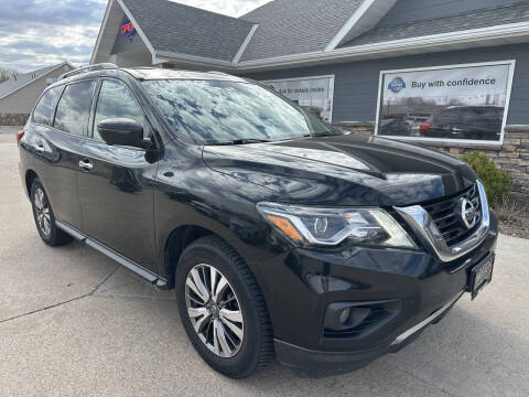 2019 Nissan Pathfinder for sale at Tim's Auto in Kearney NE