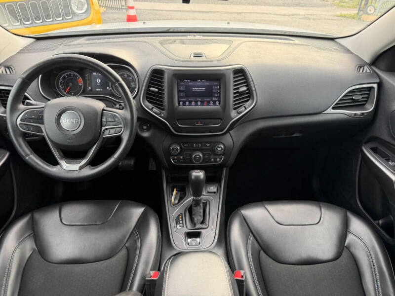 2019 Jeep Cherokee Latitude Plus
