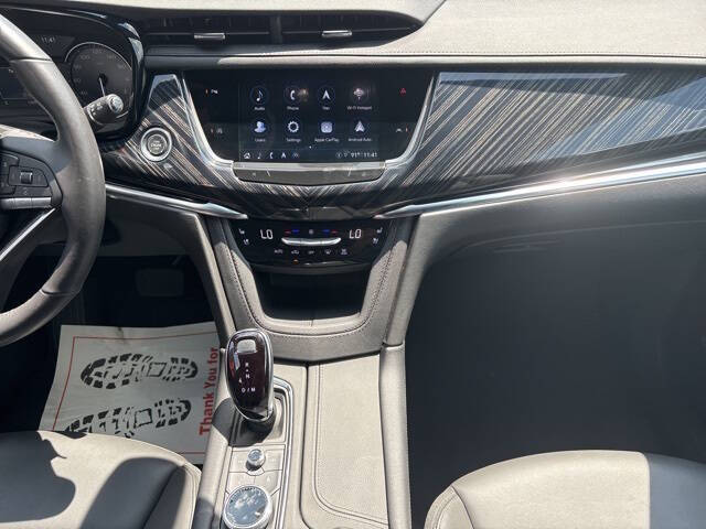 2025 Cadillac XT6 Premium Luxury