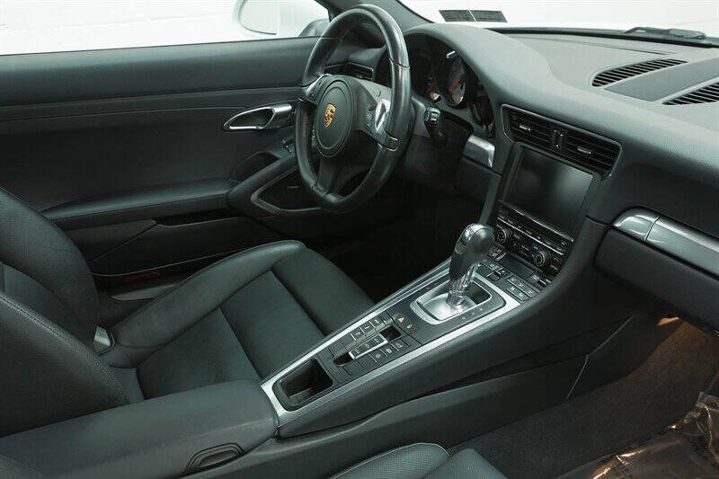 2013 Porsche 911 Carrera 4S