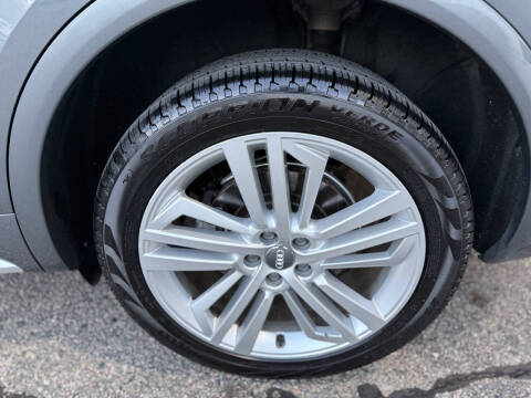 2018 Audi Q5 2.0T quattro Premium Plus