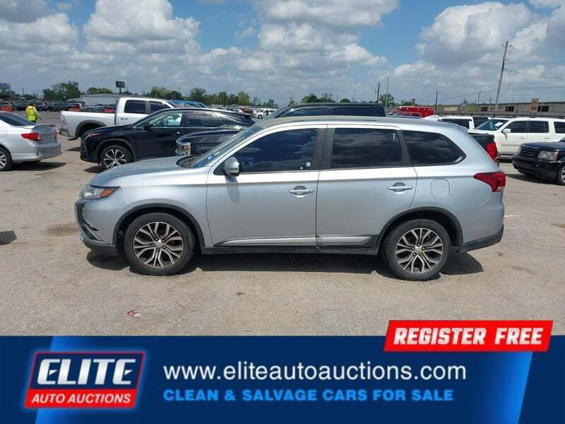 2017 Mitsubishi Outlander SE