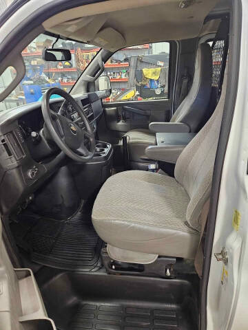 2017 Chevrolet Express 2500