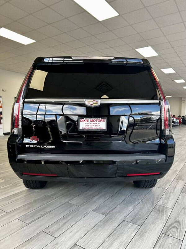 2018 Cadillac Escalade Standard