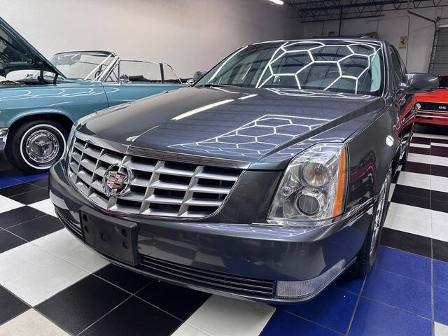 2011 Cadillac DTS Luxury Collection